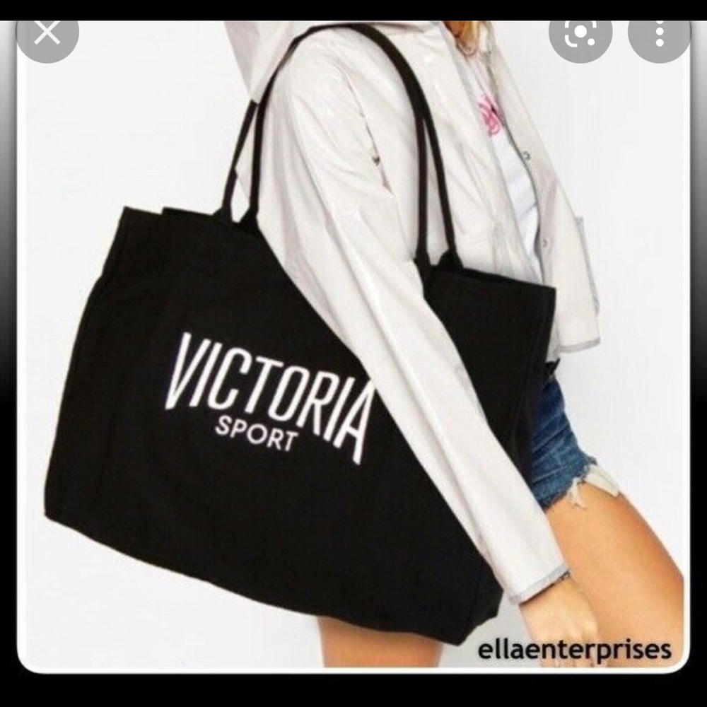 ISO- searching for this Victoria’s Secret Sport tote bag ! Tag me if selling (: